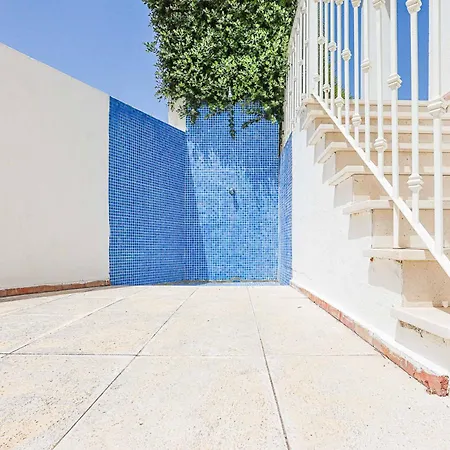 Ash Вилла Алкантарилья